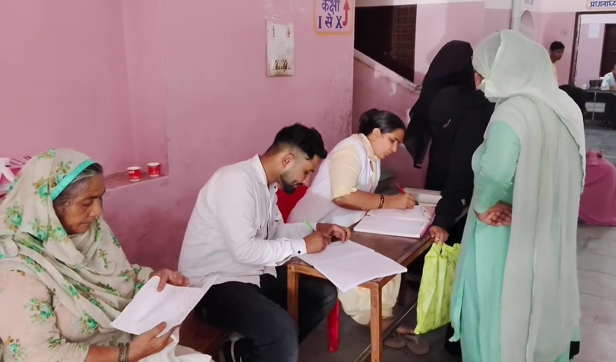 निशुल्क चिकित्सा शिविर में 176 रोगियों ने उठाया लाभ...